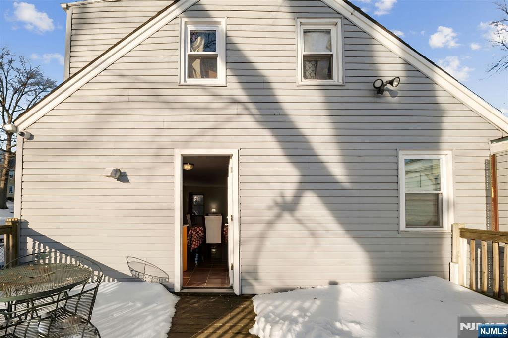 129 Pake Street Nutley, NJ 07110 - Photo 17 of 40