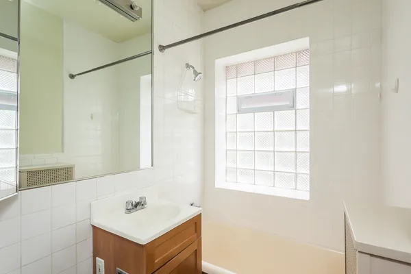 $1,595 | 2328 North Lincoln Park West, Unit 1A, Chicago, IL 60614