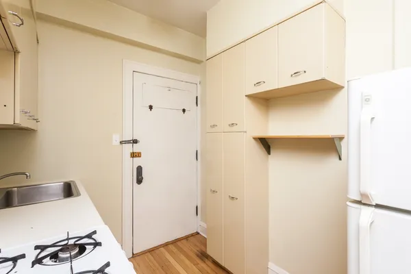 $1,595 | 2328 North Lincoln Park West, Unit 1A, Chicago, IL 60614