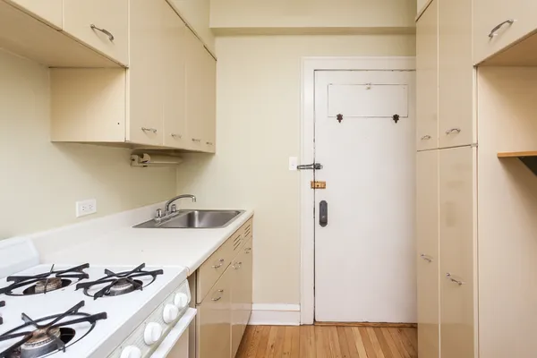 $1,595 | 2328 North Lincoln Park West, Unit 1A, Chicago, IL 60614