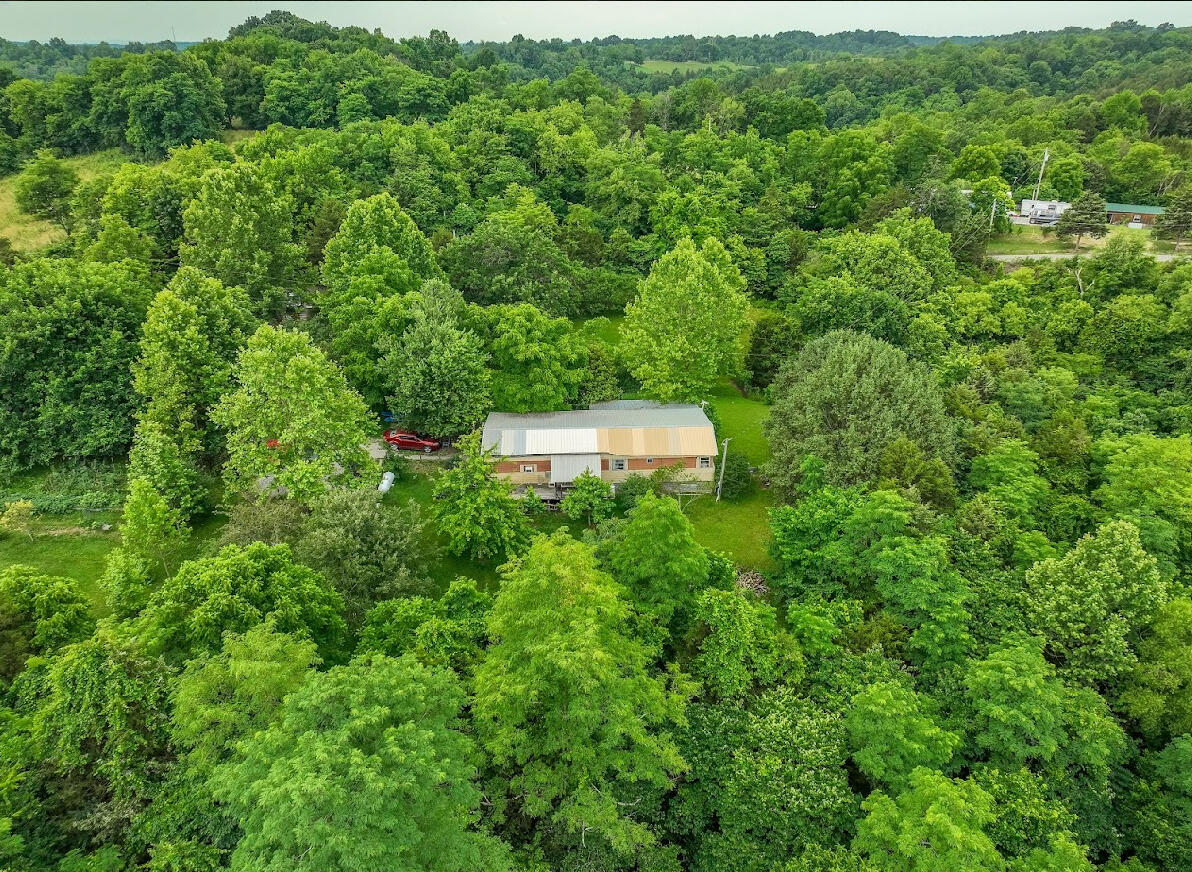 1942 Crowe Ridge Road Winchester, KY 40391 - Photo 16 of 17 IMG_0881