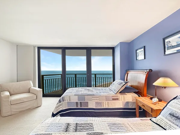 $8,500 | 3000 North Ocean Drive, Unit 22D, Riviera Beach, FL 33404