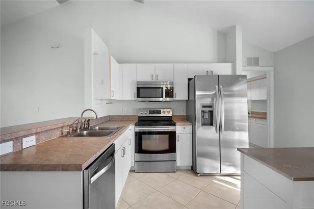 $2,000 | 4080 24th Avenue Northeast, Naples, FL 34120