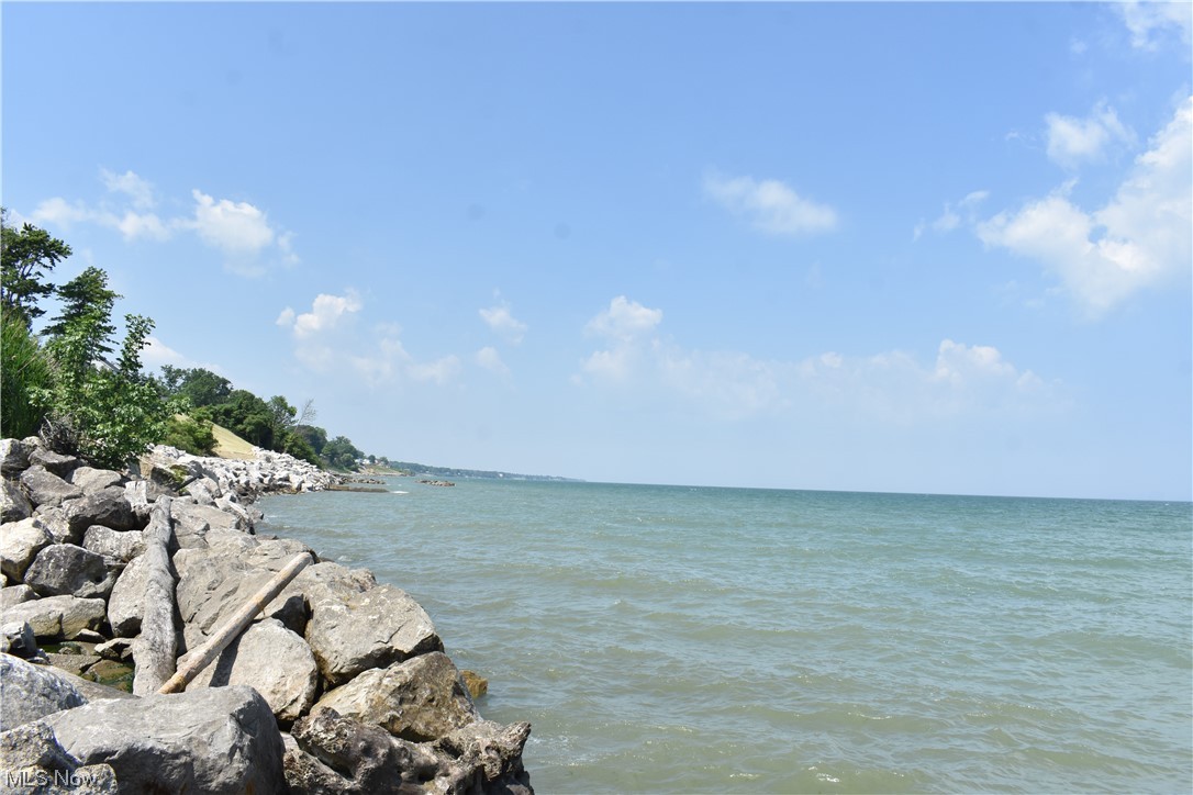 5919 Lake Road West, Unit 8 Ashtabula, OH 44004 - Photo 33 of 35 View of water view from common area lake access