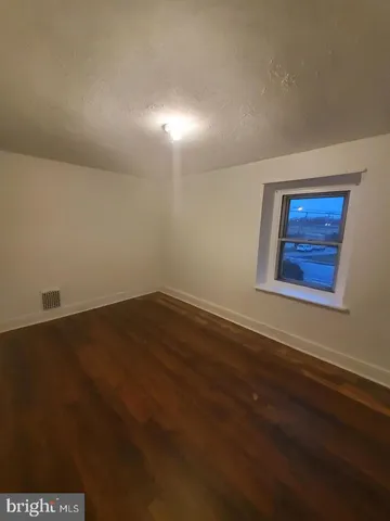 $2,000 | 1 Old Ashton Road, Philadelphia, PA 19152