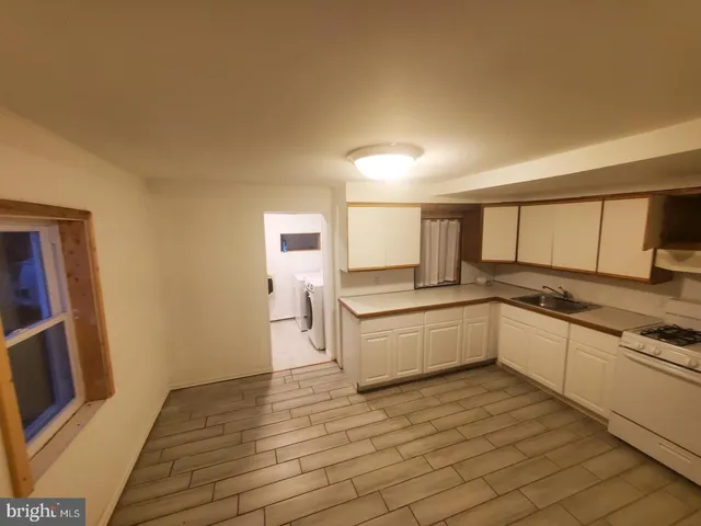 $2,000 | 1 Old Ashton Road, Philadelphia, PA 19152