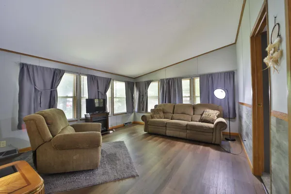 $299,900 | 801 East Lake Street, Osakis, MN 56360