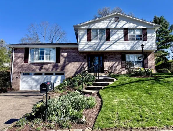 $360,000 | 164 Penhurst Drive, Pittsburgh, PA 15235