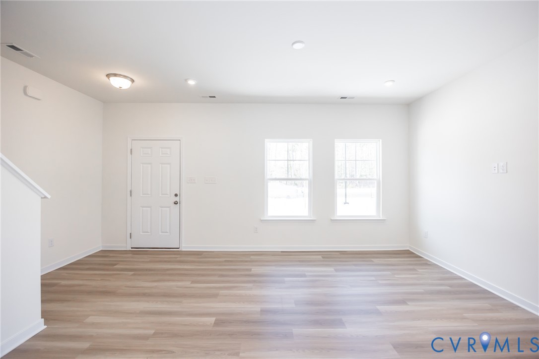 245 Whiteside Road Sandston, VA 23150 - Photo 2 of 34