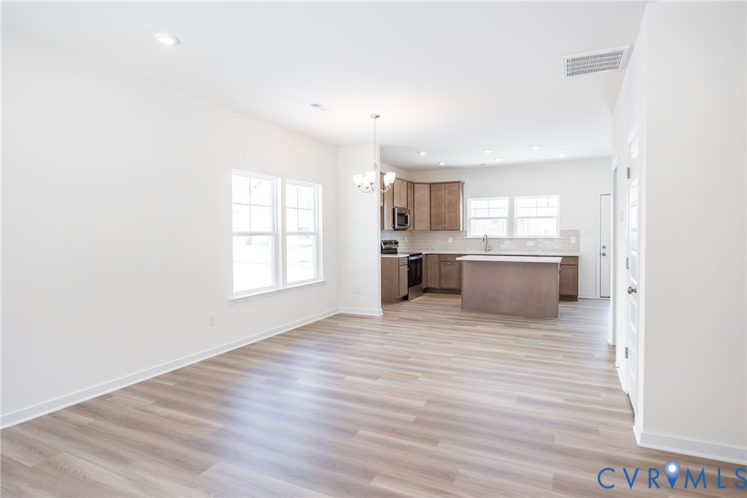 245 Whiteside Road Sandston, VA 23150 - Photo 4 of 34