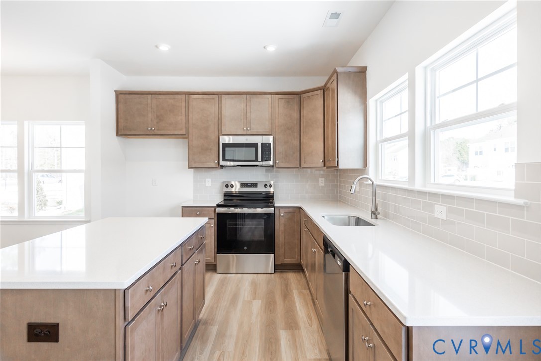 245 Whiteside Road Sandston, VA 23150 - Photo 8 of 34