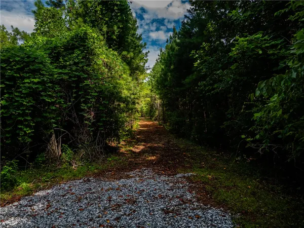 $699,000 | 2 Bayshore Drive, Seneca, SC 29672
