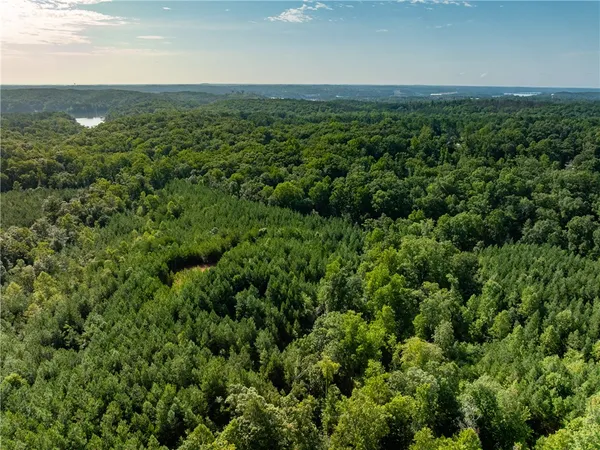 $699,000 | 2 Bayshore Drive, Seneca, SC 29672