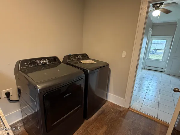 $1,600 | 102 Main Avenue, Unit 1, Wynantskill, NY 12198