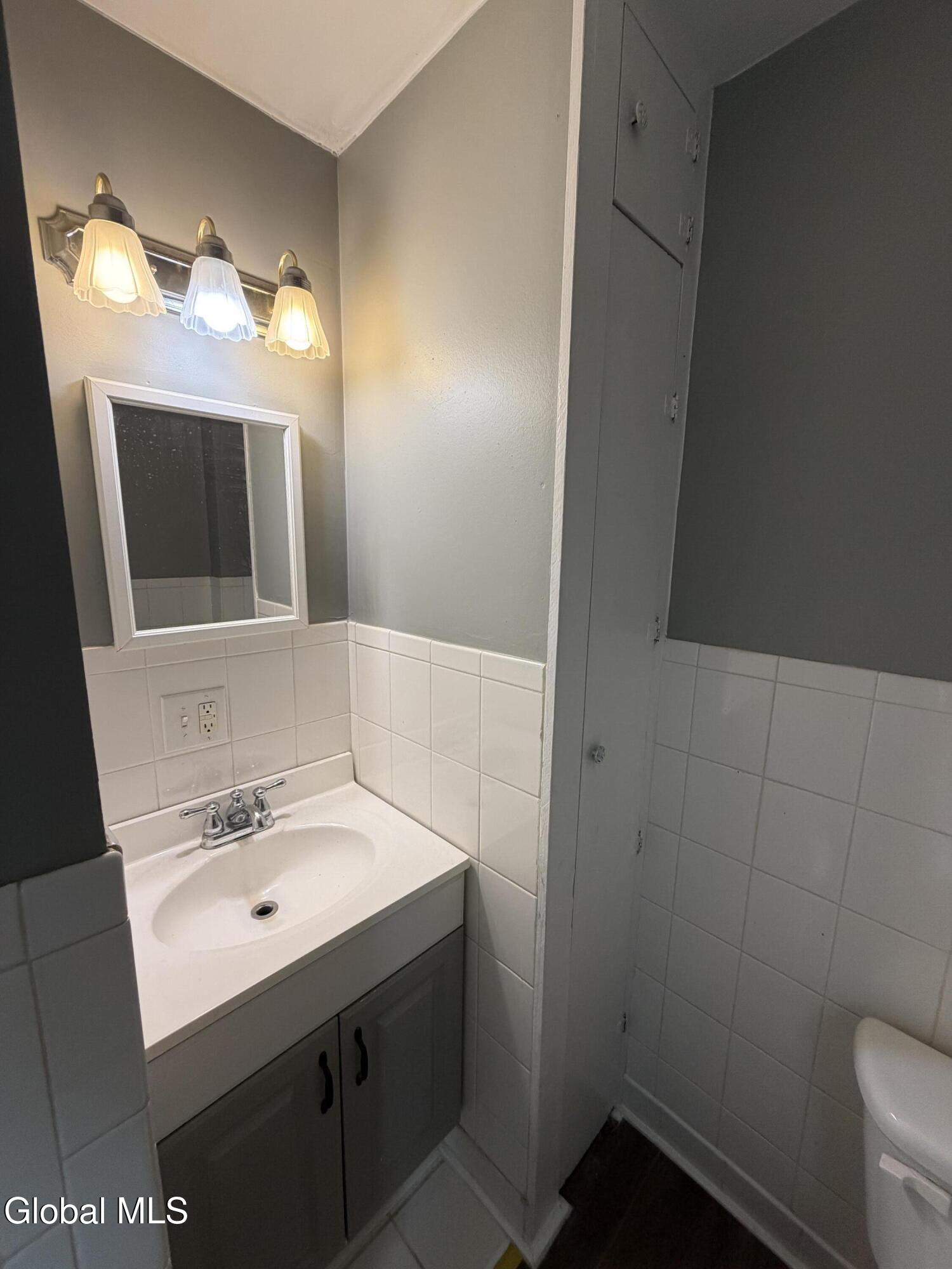 102 Main Avenue, Unit 1 North Greenbush, NY 12198 - Photo 21 of 24 IMG_1755