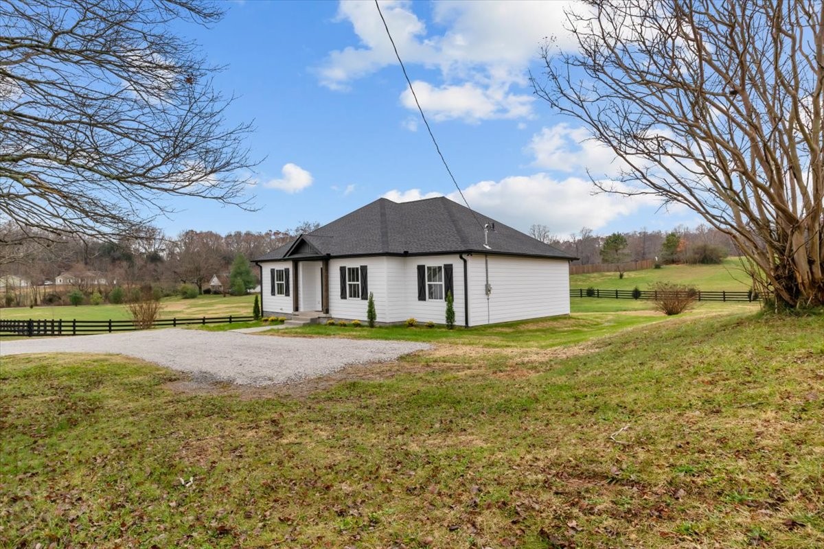 1445 Rock Church Road Dickson, TN 37055 - Photo 26 of 36