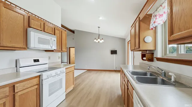 $264,900 | 817 Katarina Court, Kendallville, IN 46755