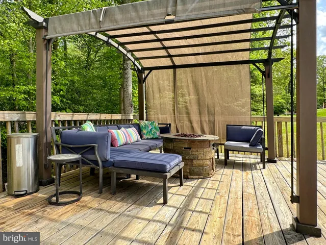 $565,000 | 7124 Juliette Low Lane, Hughesville, MD 20637