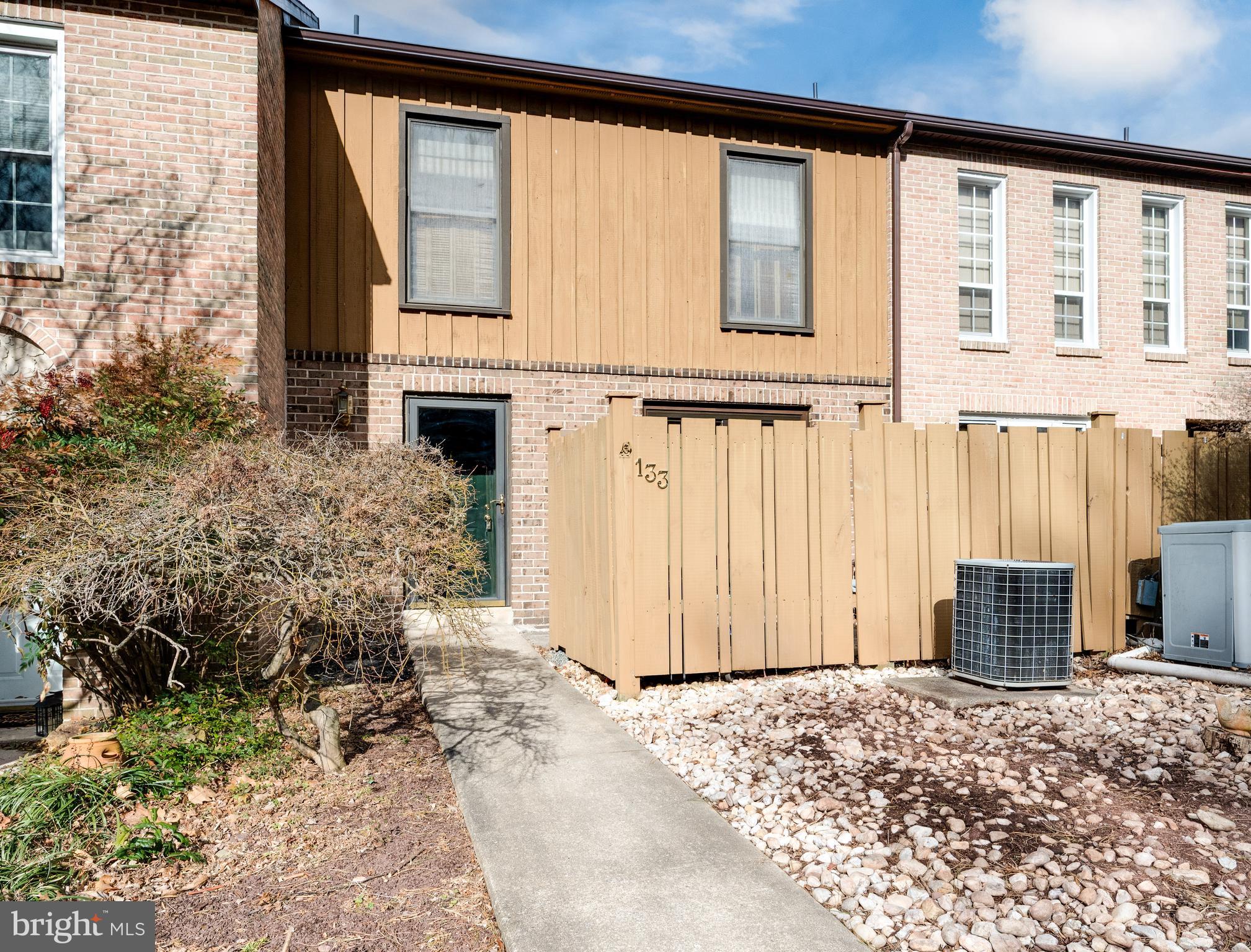 133 Merion Lane Reading, PA 19607 - Photo 3 of 53 Gallery Image 3