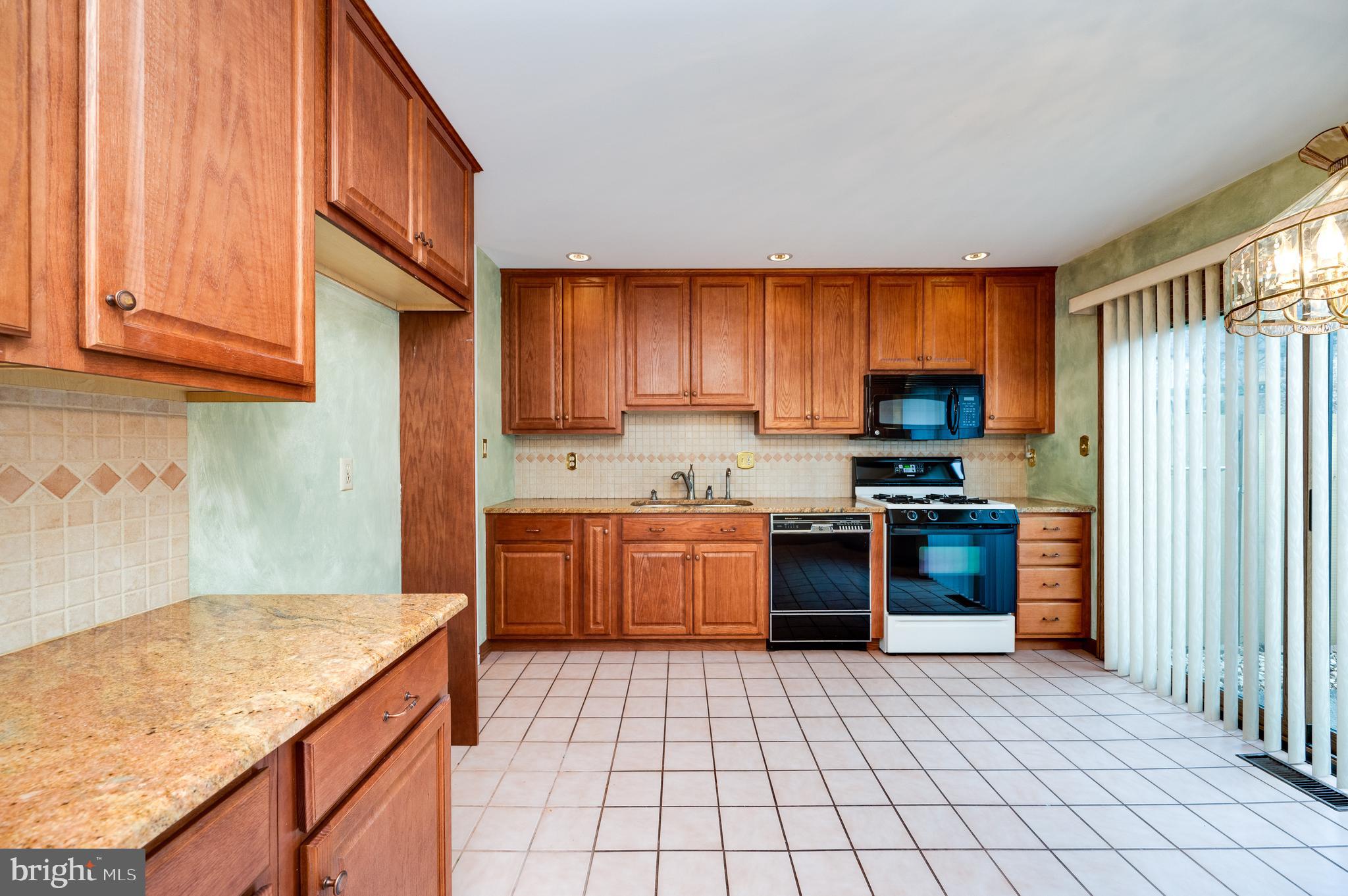 133 Merion Lane Reading, PA 19607 - Photo 10 of 53 Gallery Image 10