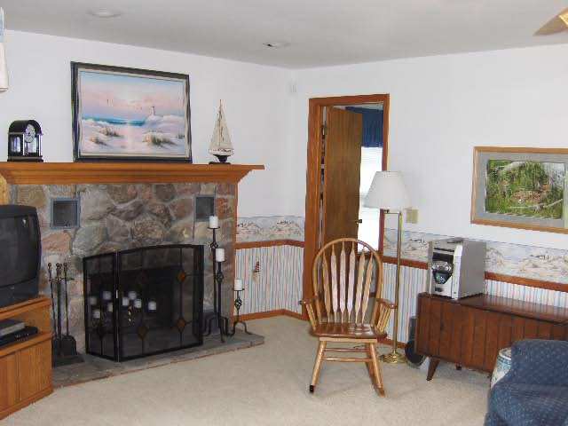 1901 South Lakeshore Road Carsonville, MI 48419 - Photo 5 of 9 31141969-4.JPG