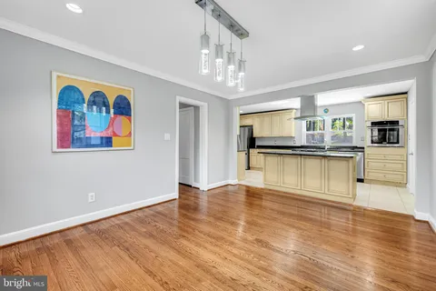 $1,320,000 | 9709 Connecticut Avenue, Kensington, MD 20895