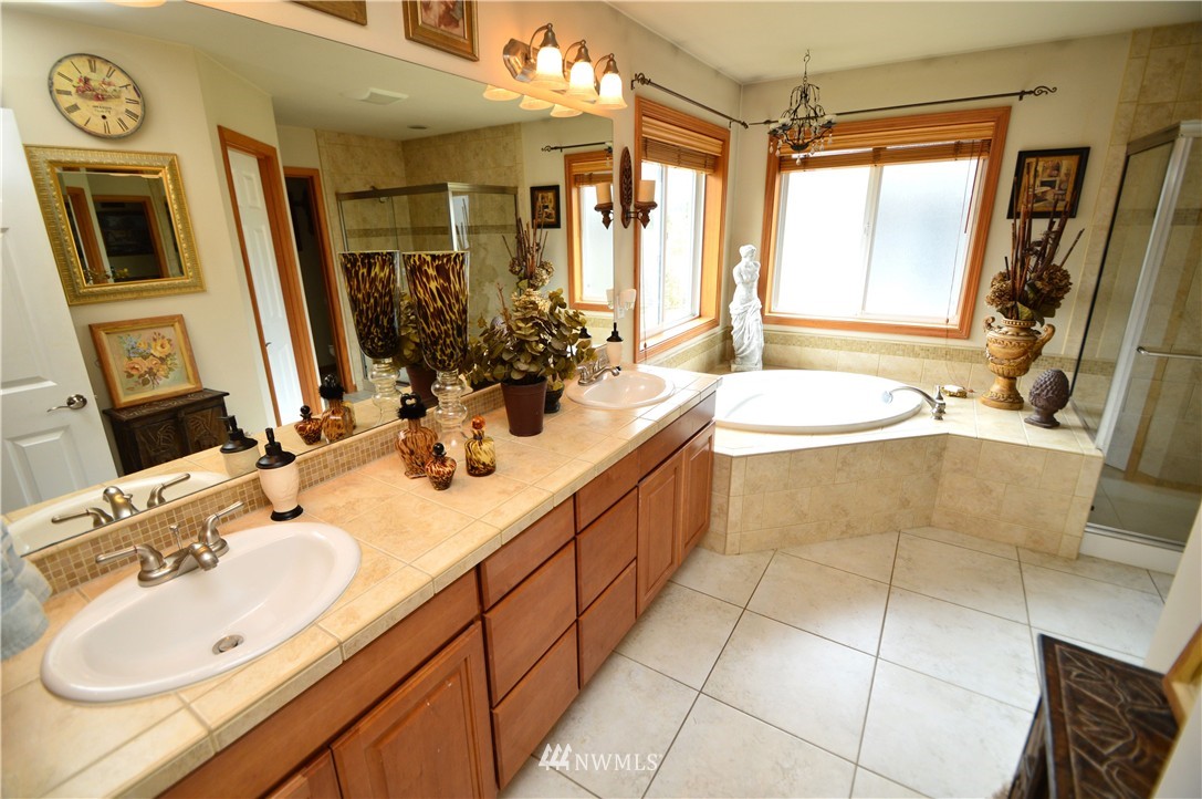 19023 Waxen Road Bothell, WA 98012 - Photo 15 of 25