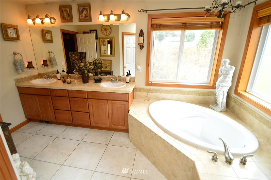 19023 Waxen Road Bothell, WA 98012 - Photo 16 of 25