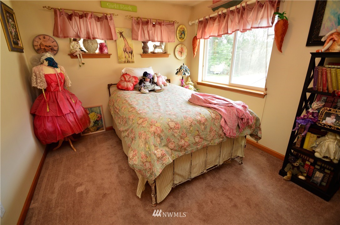 19023 Waxen Road Bothell, WA 98012 - Photo 21 of 25