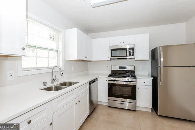 $1,850 | 7000 Merrywood Drive, Fairburn, GA 30213