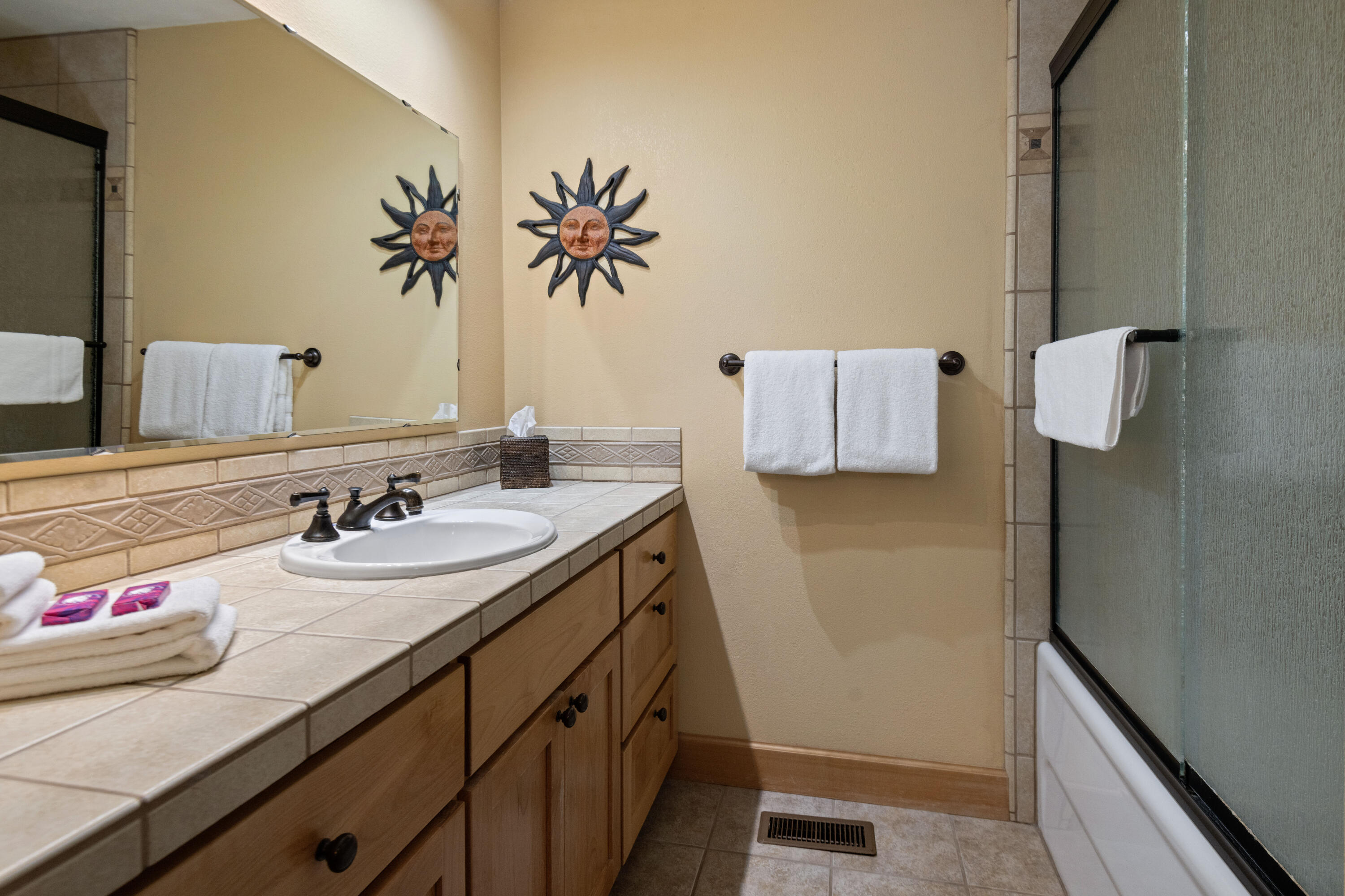 17905 Rhododendron Lane Sunriver, OR 97707 - Photo 25 of 39 39
