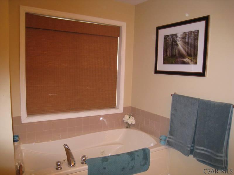 1607 Rodgers Avenue Cresson, PA 16630 - Photo 13 of 34