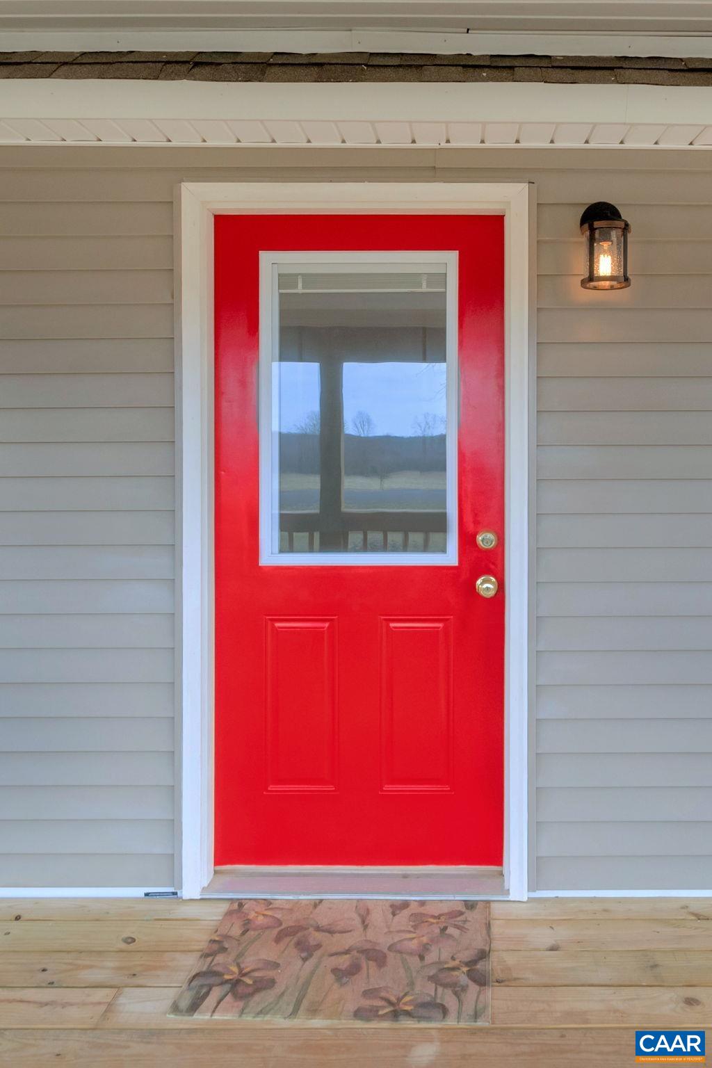 686 Chapel Road New Canton, VA 23123 - Photo 8 of 44 Gallery Image 8