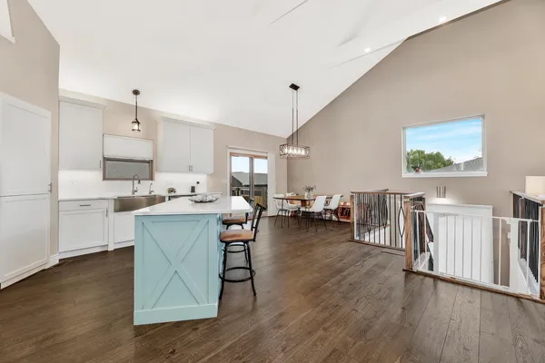 $425,000 | 830 North Trl Dr Circle, Mulvane, KS 67110