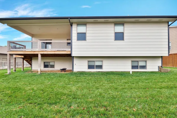 $425,000 | 830 North Trl Dr Circle, Mulvane, KS 67110