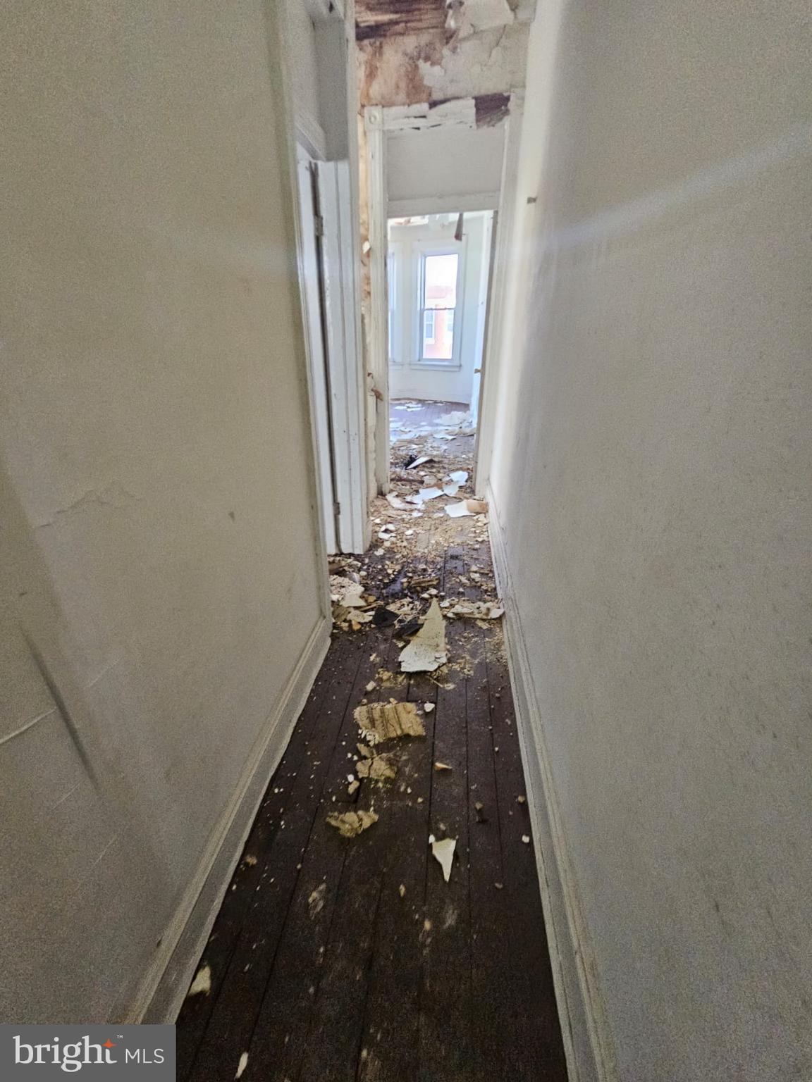 1806 Appleton Street Baltimore, MD 21217 - Photo 8 of 11 Gallery Image 8