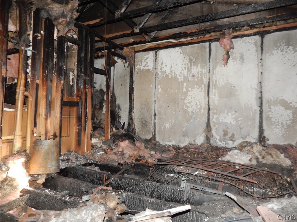 8407 B Shallowcreek Road Clay, NY 13090 - Photo 17 of 22