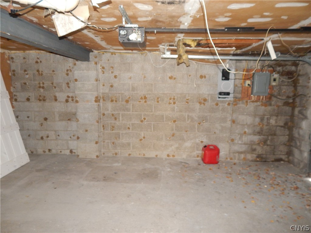 8407 B Shallowcreek Road Clay, NY 13090 - Photo 18 of 22