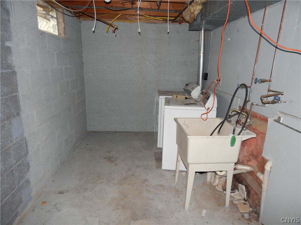 8407 B Shallowcreek Road Clay, NY 13090 - Photo 19 of 22