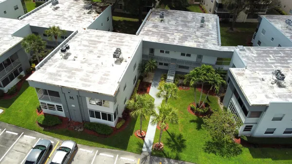 $1,900 | 586 Normandy Lane, Unit 586, Delray Beach, FL 33484