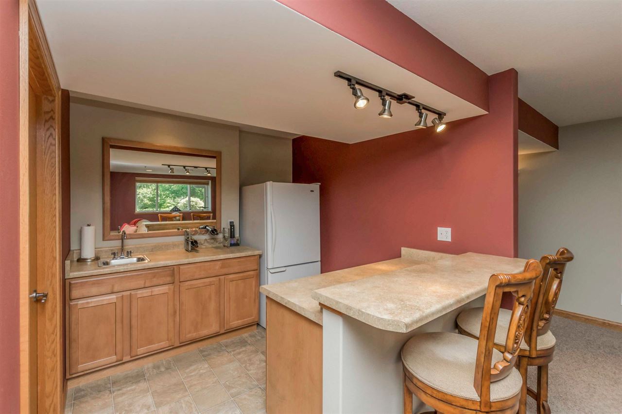 3375 Wild Rose Road Robins, IA 52411 - Photo 27 of 35 Gallery Image 27