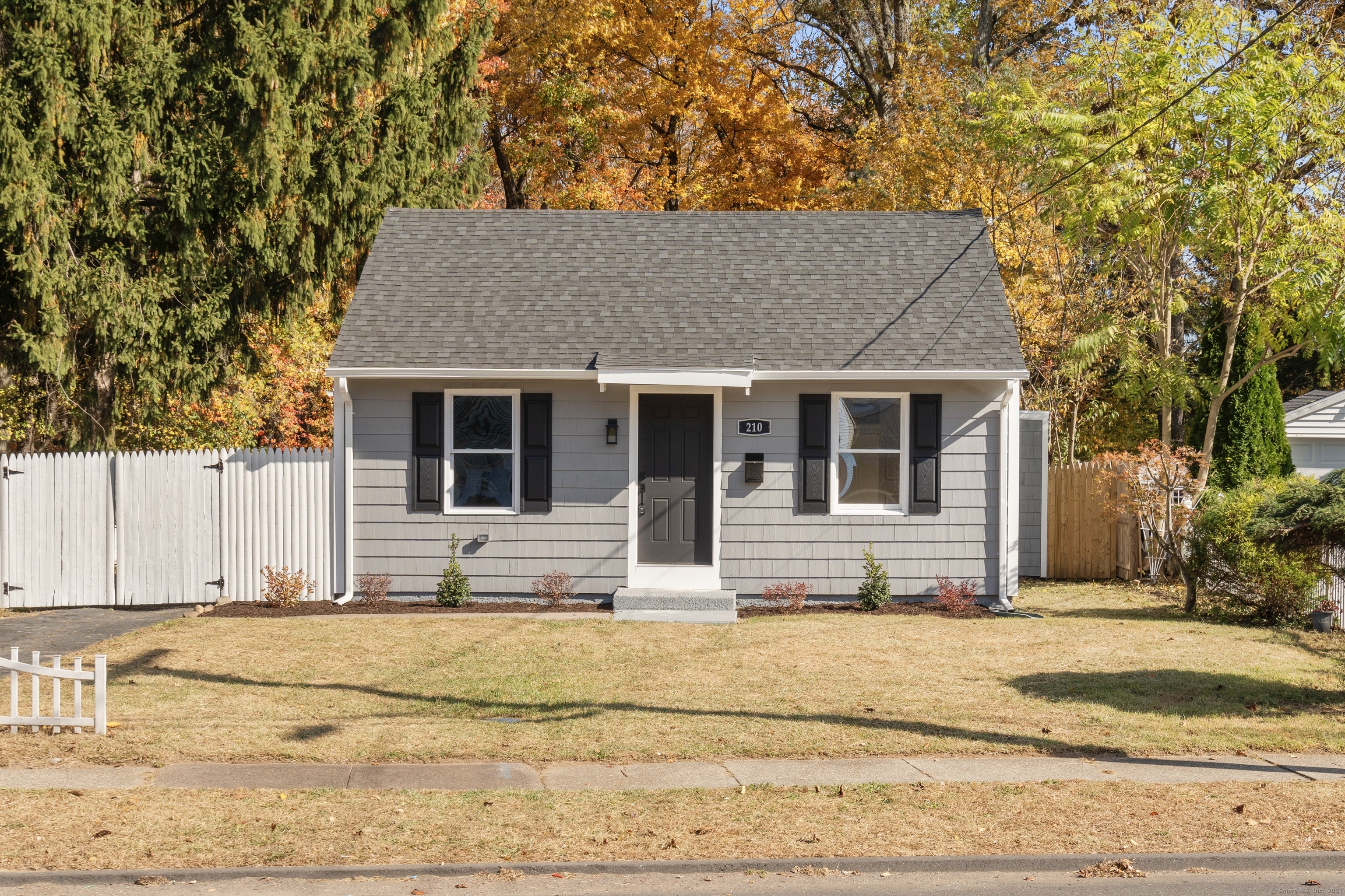 210 Handel Road East Hartford, CT 06118 - Photo 2 of 23