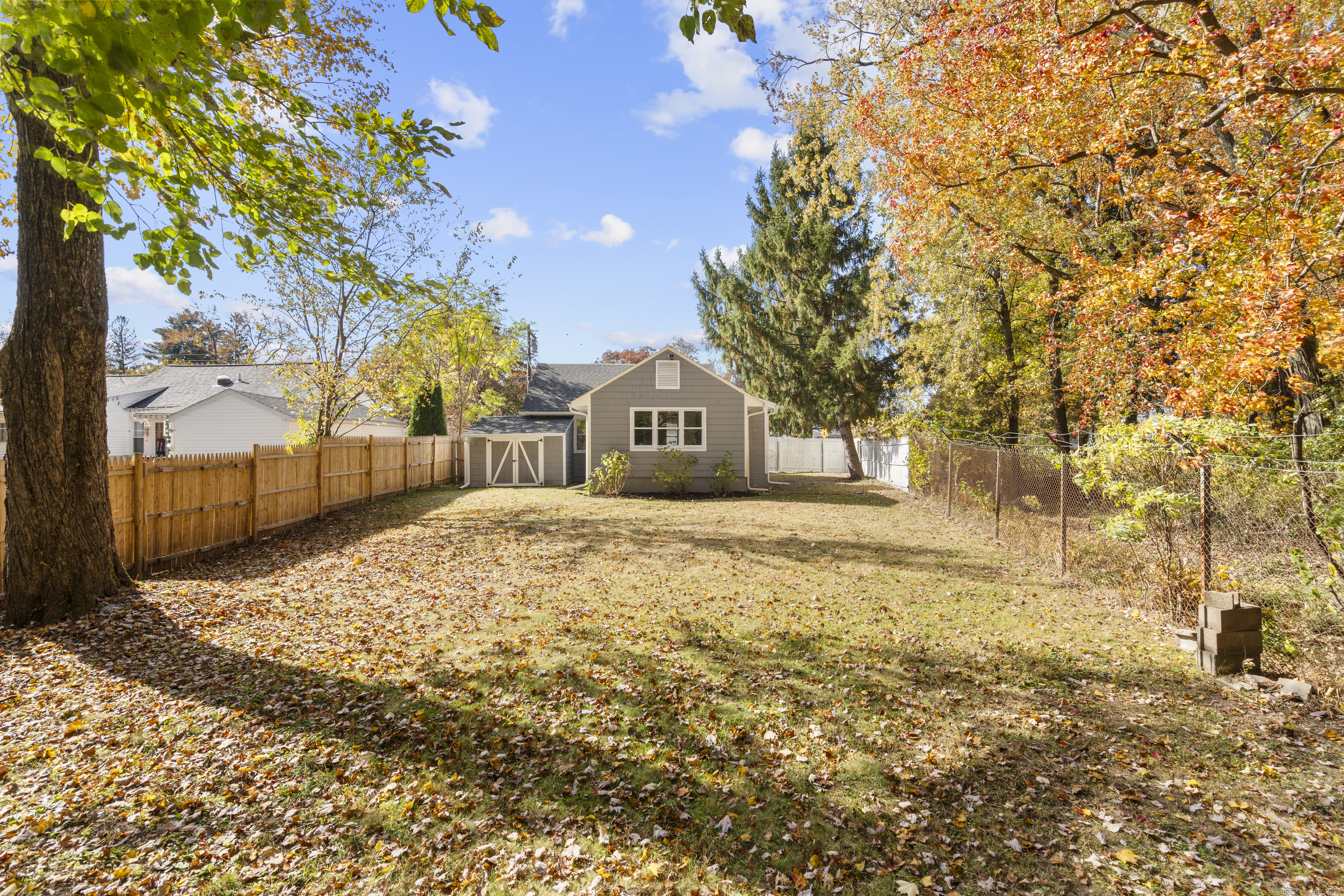 210 Handel Road East Hartford, CT 06118 - Photo 4 of 23