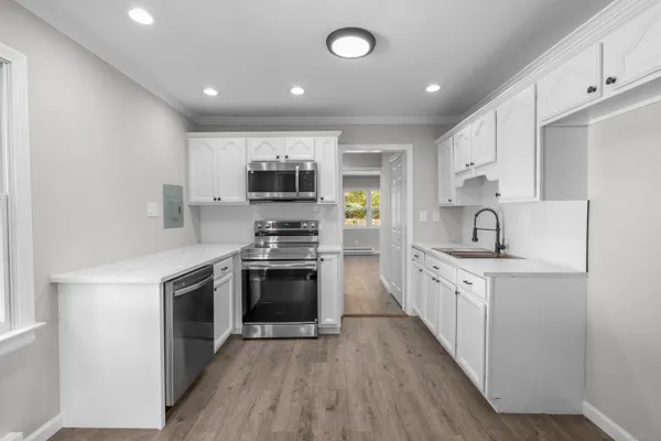 $2,650 | 210 Handel Road, East Hartford, CT 06118