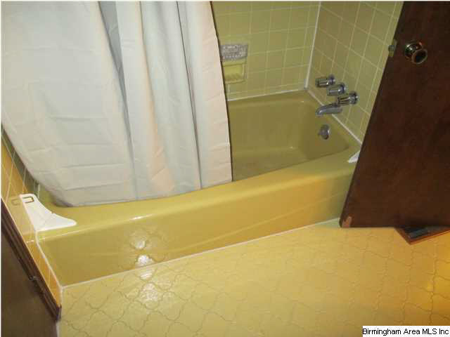 2910 Arkadelphia Road Hayden, AL 35079 - Photo 12 of 31