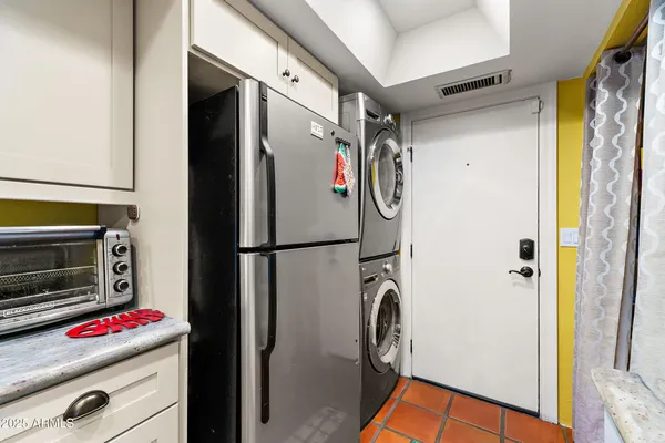 $345,000 | 1803 East Frier Drive, Unit 3, Phoenix, AZ 85020
