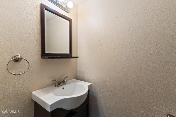 $345,000 | 1803 East Frier Drive, Unit 3, Phoenix, AZ 85020