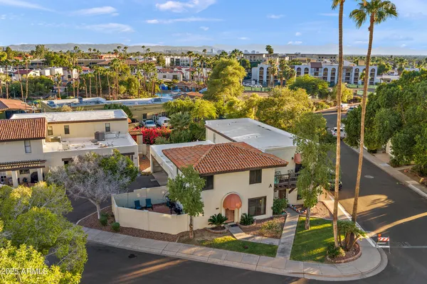 $345,000 | 1803 East Frier Drive, Unit 3, Phoenix, AZ 85020