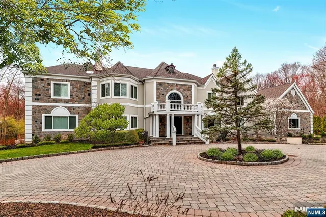 $4,799,995 | 5 Burning Hollow Road, Saddle River, NJ 07458