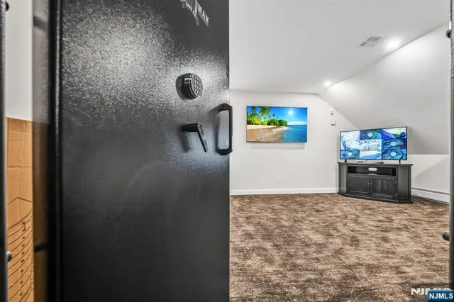 $4,799,995 | 5 Burning Hollow Road, Saddle River, NJ 07458